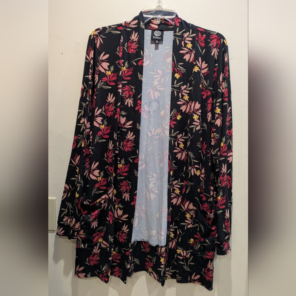 Bobeau Black and Red Floral Cardiganeau Size Large